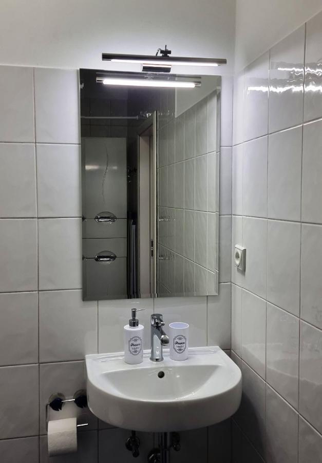 Cozy Apartment Lviv Exterior foto