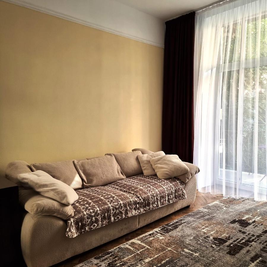 Cozy Apartment Lviv Exterior foto